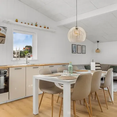Semesterbostad Angelita - 50m From The Sea By Interhome Sjolund